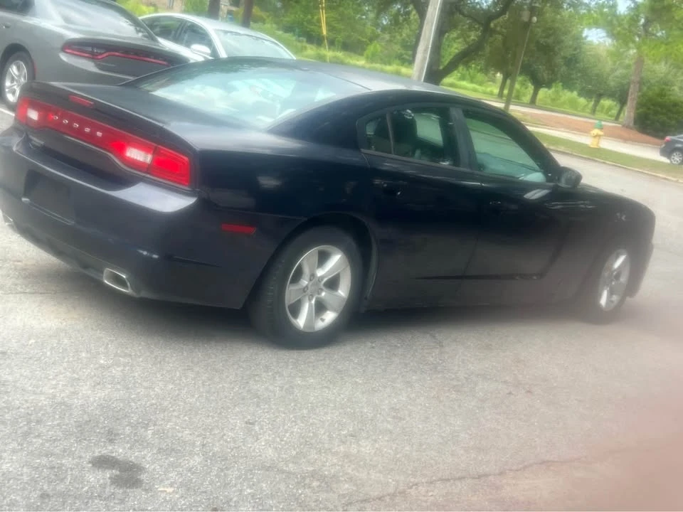 2011 Dodge Charger 7th Gen - Image 2 of 10