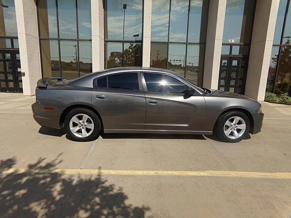 2011 Dodge Charger 7th Gen - Image 2 of 6