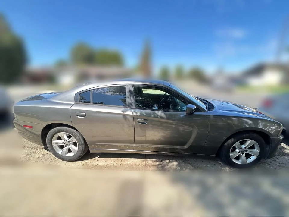 2011 Dodge Charger 7th Gen - Image 2 of 5