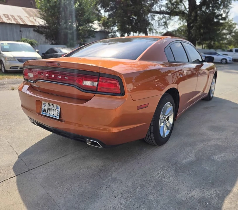 2011 Dodge Charger 7th Gen - Image 8 of 9