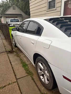 2011 Dodge Charger SE Sedan 4D