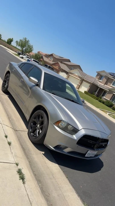 2011 Dodge Charger 7th Gen - Image 3 of 4