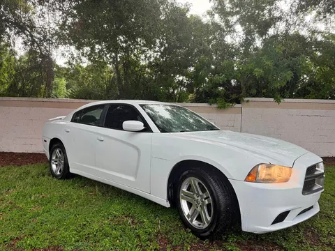 2011 Dodge Charger SE Sedan 4D