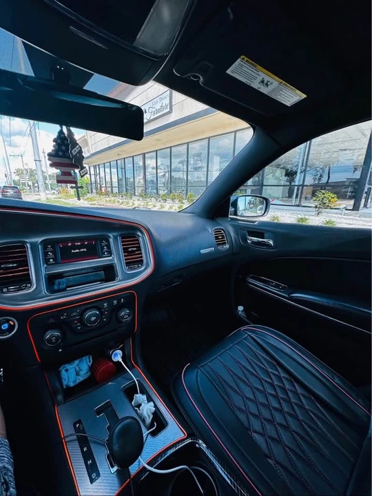 2011 Dodge Charger 7th Gen - Image 6 of 9