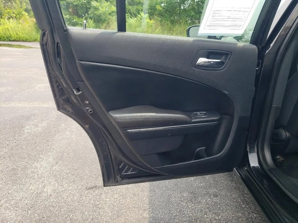 2011 Dodge Charger 7th Gen - Image 12 of 20
