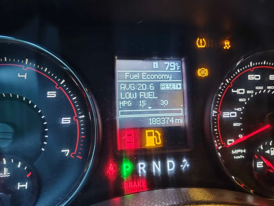 2011 Dodge Charger 7th Gen - Image 8 of 8