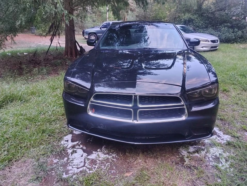 2011 Dodge Charger 7th Gen - Image 3 of 8