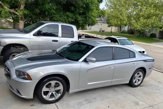 2011 Dodge Charger SE Sedan 4D