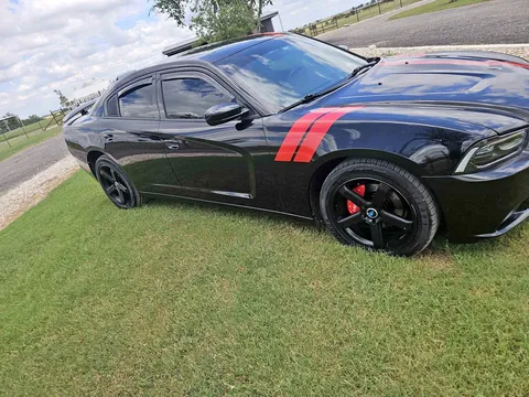 2011 Dodge Charger SE Sedan 4D