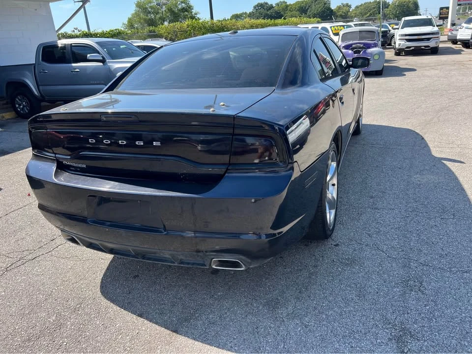 2011 Dodge Charger 7th Gen - Image 3 of 8