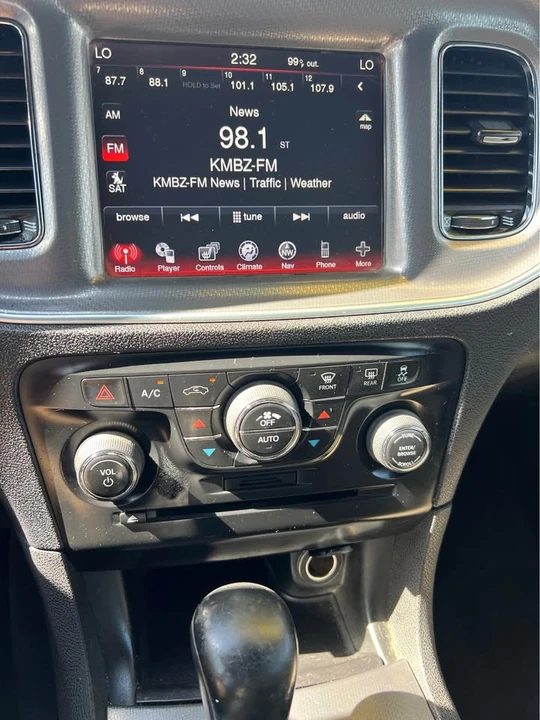 2011 Dodge Charger 7th Gen - Image 7 of 8
