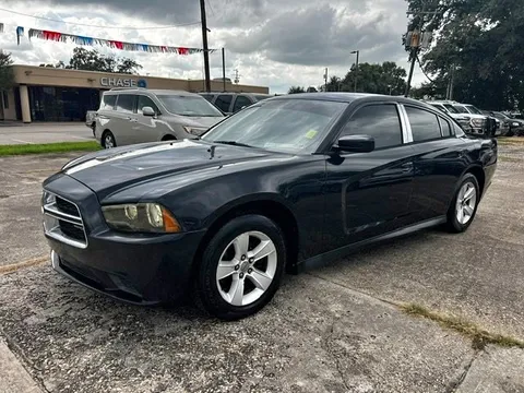 2011 Dodge Charger SE Sedan 4D