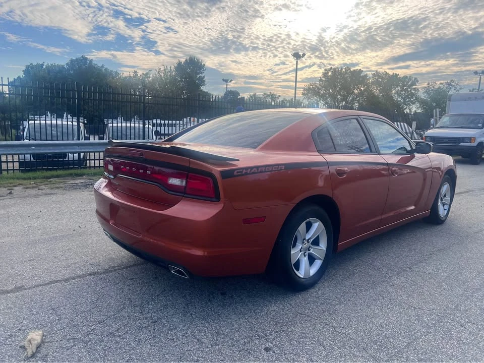 2011 Dodge Charger 7th Gen - Image 13 of 16