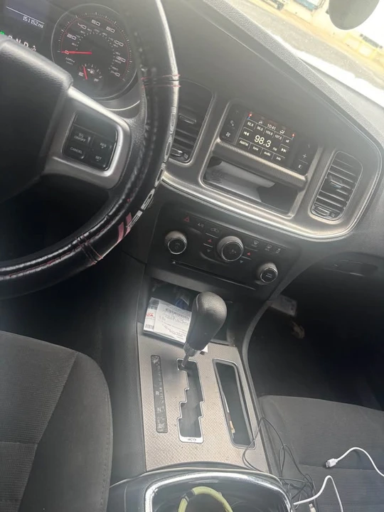 2011 Dodge Charger 7th Gen - Image 8 of 15