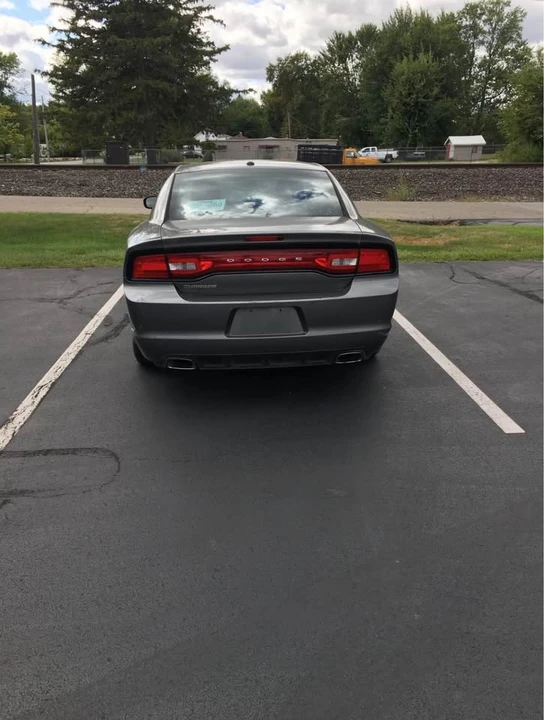 2011 Dodge Charger 7th Gen - Image 12 of 15