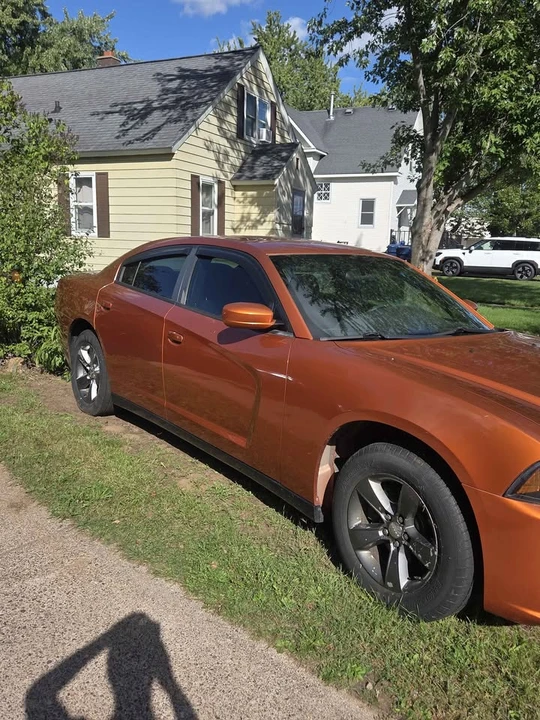 2011 Dodge Charger 7th Gen - Image 3 of 8