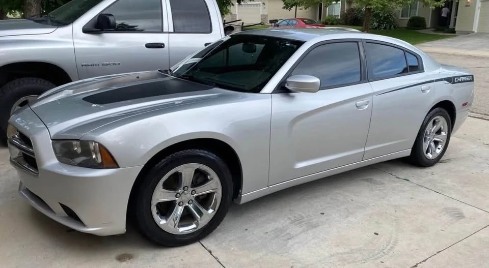 2011 Dodge Charger 7th Gen - Image 4 of 9