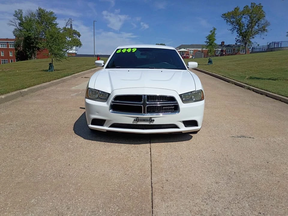 2011 Dodge Charger 7th Gen - Image 2 of 14