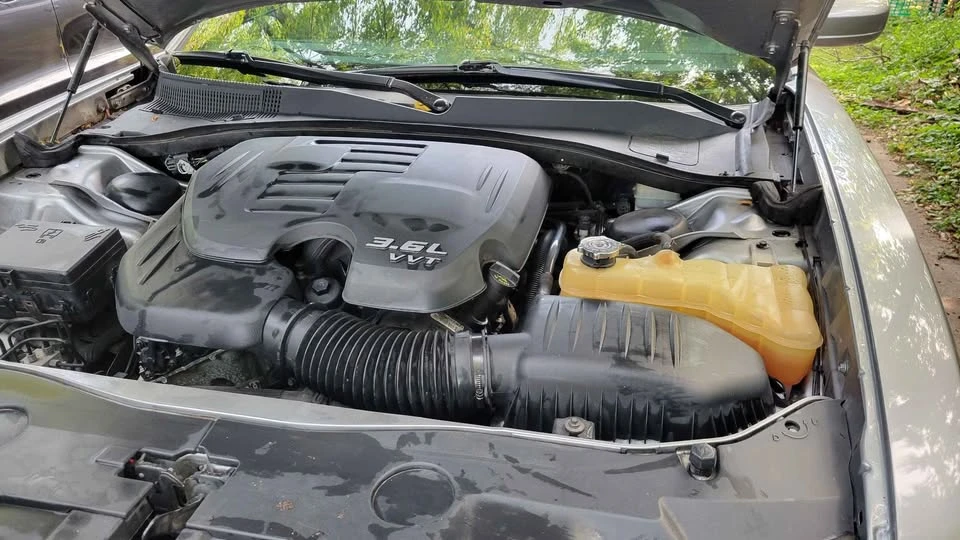 2011 Dodge Charger 7th Gen - Image 5 of 5