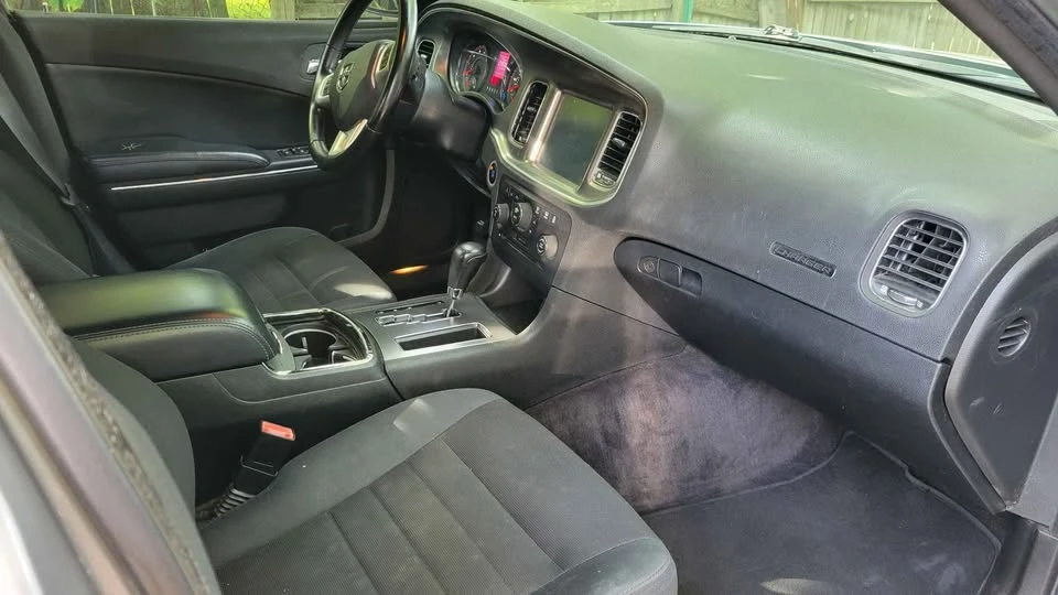 2011 Dodge Charger 7th Gen - Image 3 of 5