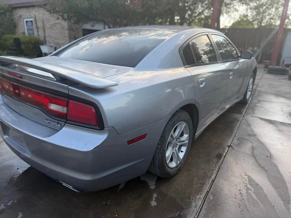 2011 Dodge Charger 7th Gen - Image 3 of 4