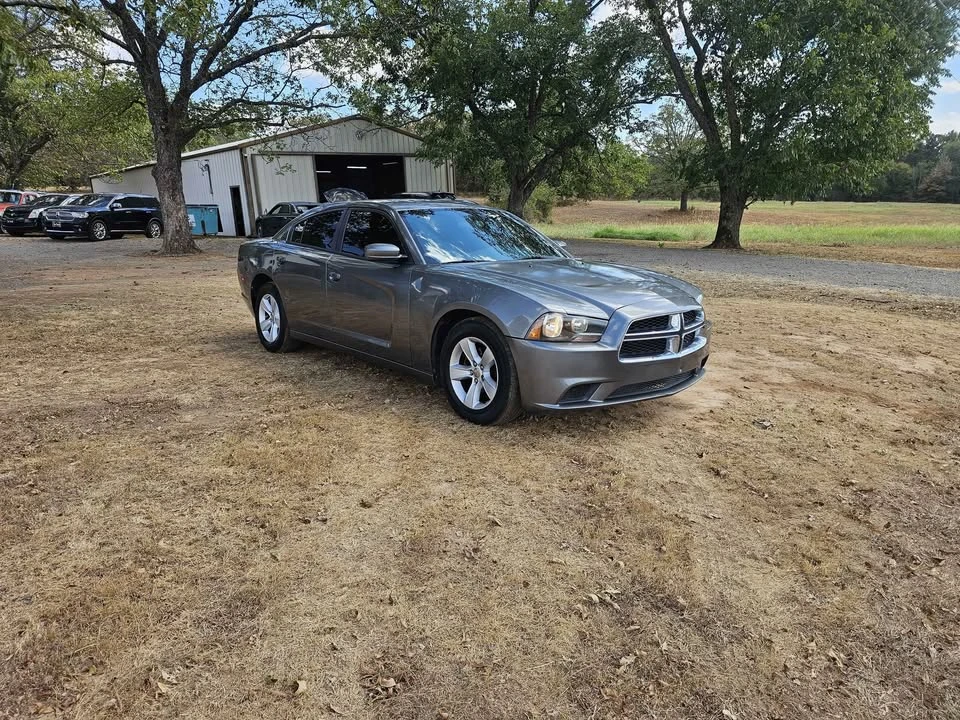 2011 Dodge Charger 7th Gen - Image 2 of 8