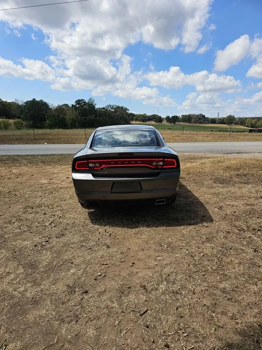 2011 Dodge Charger 7th Gen - Image 4 of 8