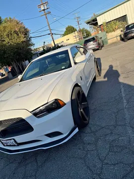 2011 Dodge Charger SXT Sedan 4D