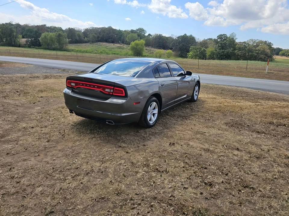 2011 Dodge Charger 7th Gen - Image 3 of 8
