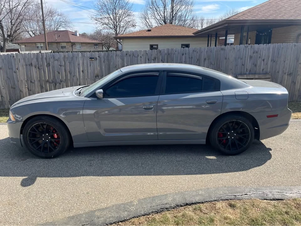 2011 Dodge Charger 7th Gen - Image 2 of 5