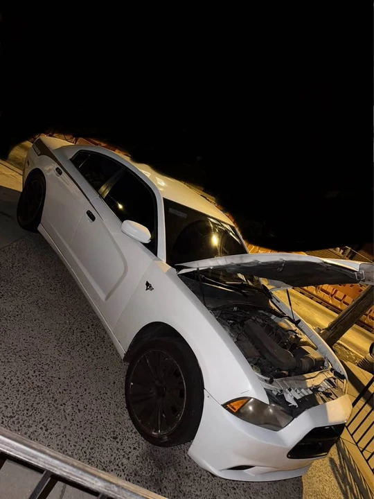 2011 Dodge Charger 7th Gen - Image 4 of 7