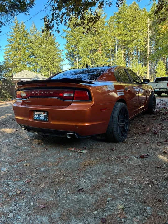 2011 Dodge Charger 7th Gen - Image 9 of 19