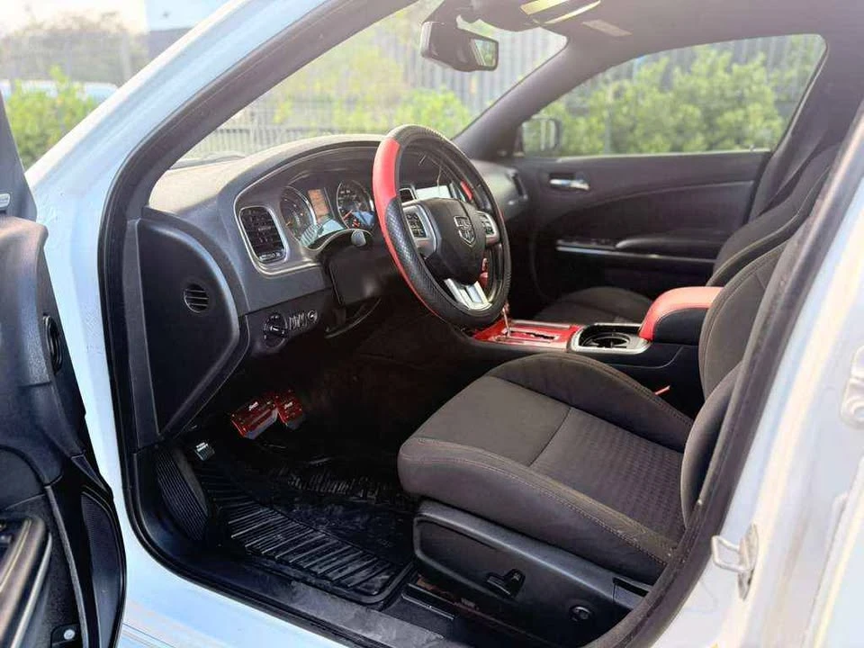 2011 Dodge Charger 7th Gen - Image 7 of 13