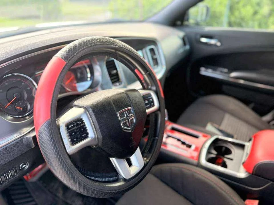 2011 Dodge Charger 7th Gen - Image 8 of 13