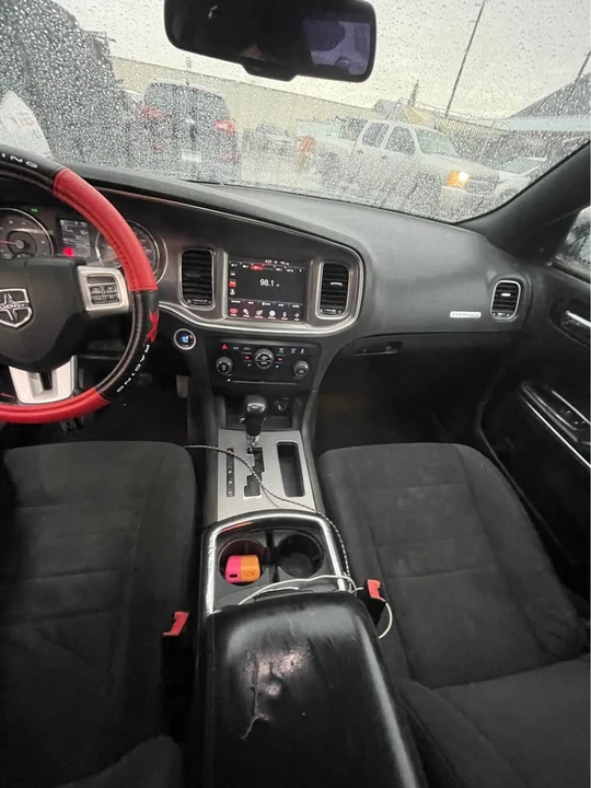 2011 Dodge Charger 7th Gen - Image 10 of 11