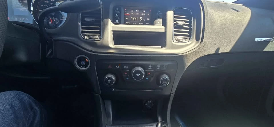 2011 Dodge Charger 7th Gen - Image 7 of 9