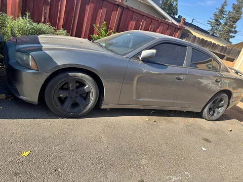 2011 Dodge Charger Sedan 4D