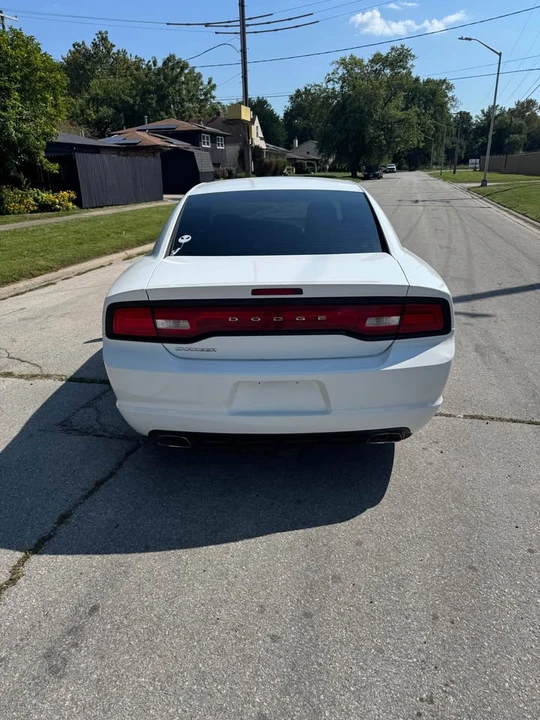 2011 Dodge Charger 7th Gen - Image 6 of 9