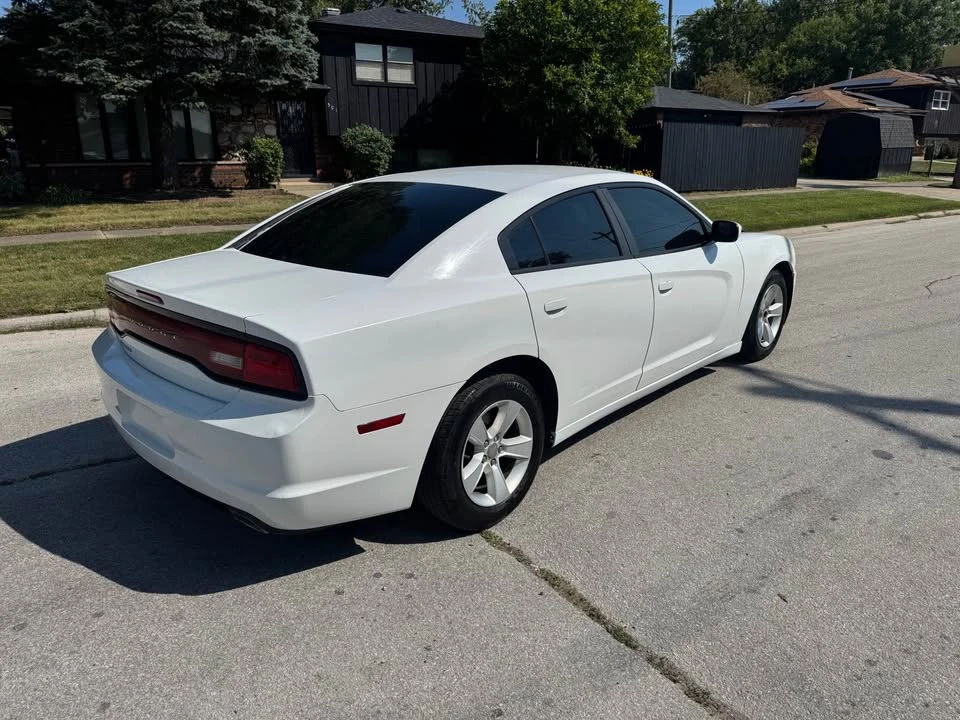 2011 Dodge Charger 7th Gen - Image 3 of 9