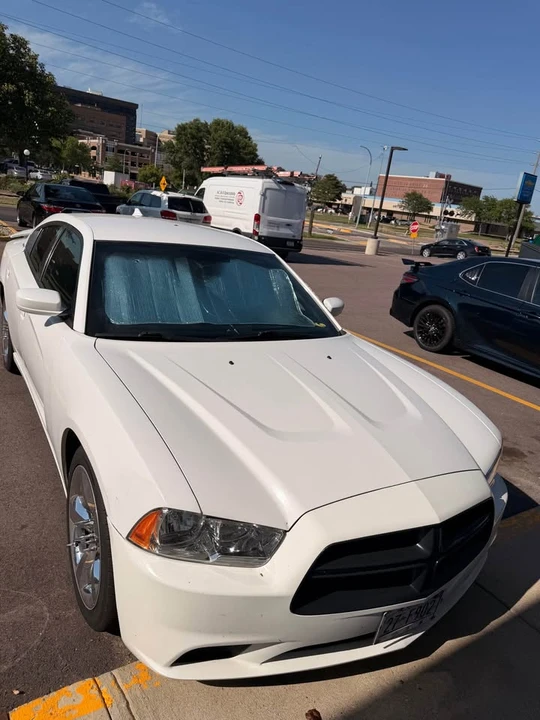 2011 Dodge Charger 7th Gen - Image 2 of 18