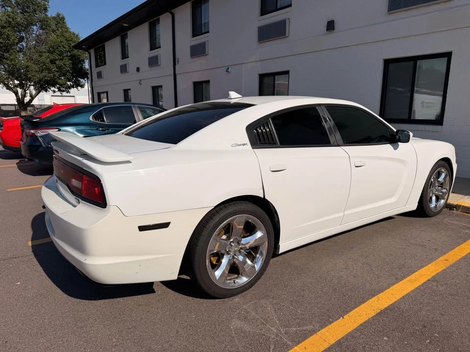 2011 Dodge Charger 7th Gen - Image 4 of 18