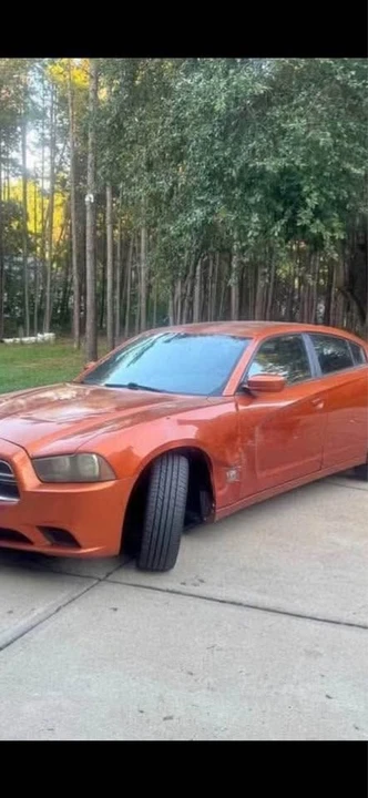 2011 Dodge Charger 7th Gen - Image 5 of 5