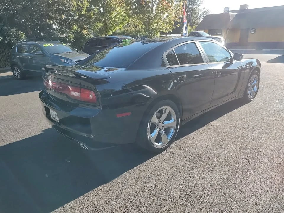 2011 Dodge Charger 7th Gen - Image 5 of 7