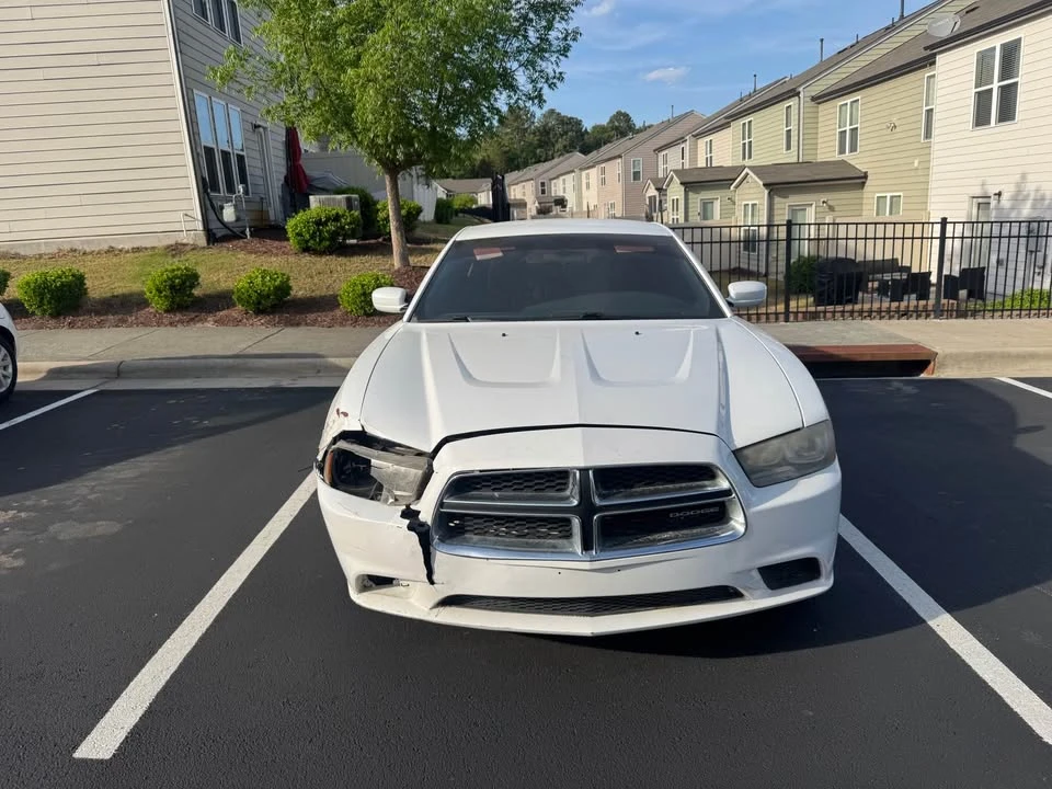 2011 Dodge Charger 7th Gen - Image 3 of 8