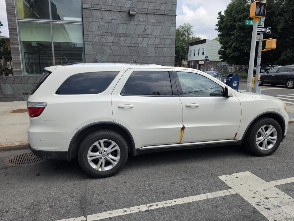 2011 Dodge Durango 3rd Gen - Image 2 of 14