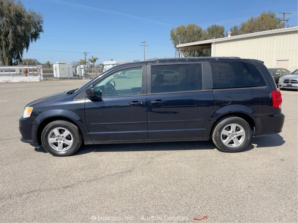 2011 Dodge Caravan - Image 5 of 12