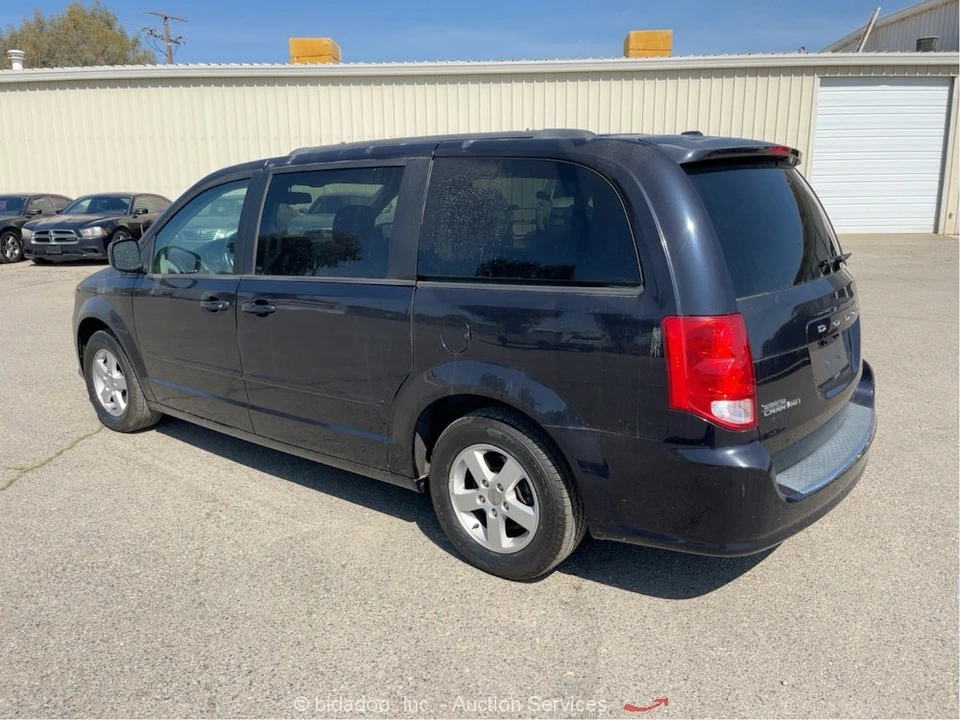2011 Dodge Caravan - Image 3 of 12