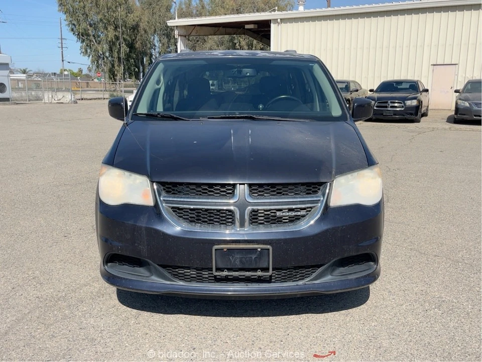 2011 Dodge Caravan - Image 7 of 12