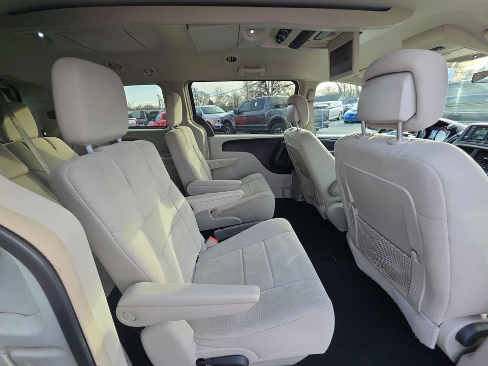 2011 Dodge Caravan - Image 7 of 21