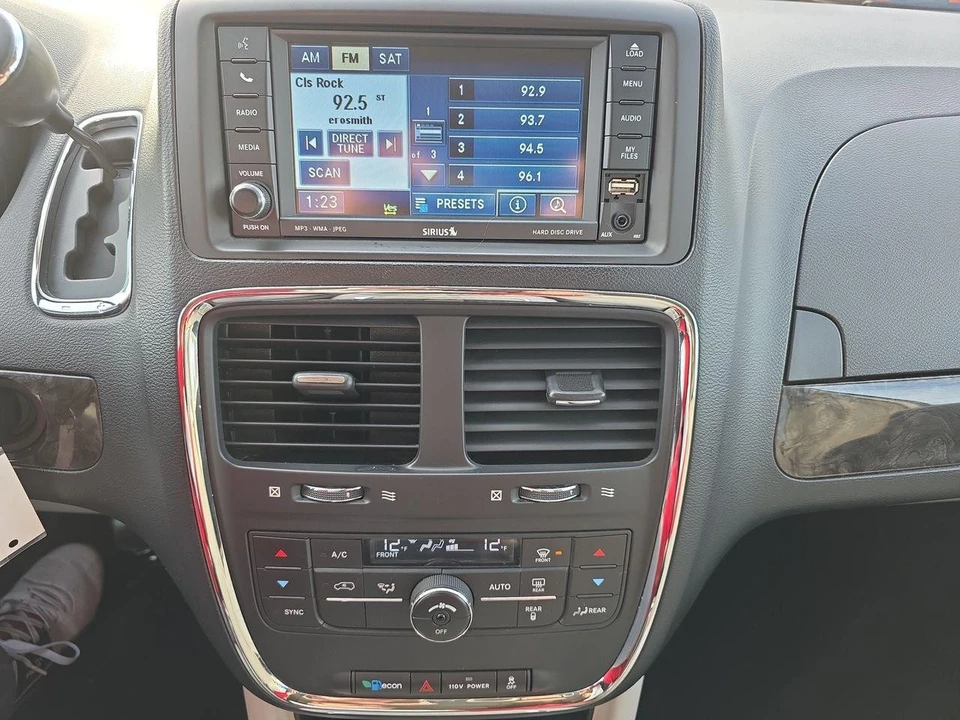2011 Dodge Caravan - Image 9 of 21